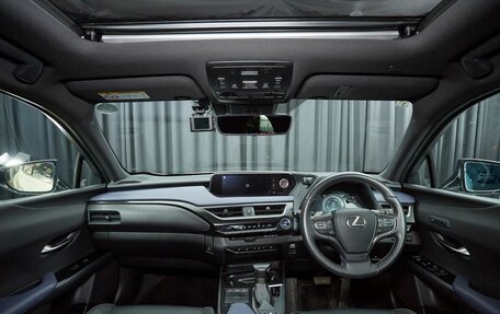 Lexus UX I, 2020 год, 3 500 000 рублей, 7 фотография