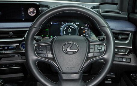 Lexus UX I, 2020 год, 3 500 000 рублей, 16 фотография