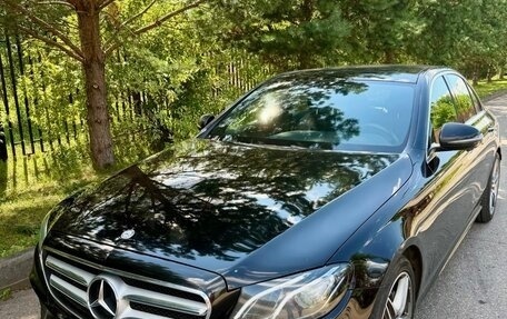 Mercedes-Benz E-Класс, 2016 год, 2 300 000 рублей, 1 фотография