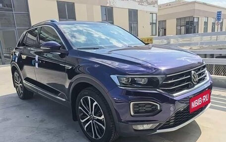 Volkswagen T-Roc I, 2023 год, 1 344 111 рублей, 1 фотография