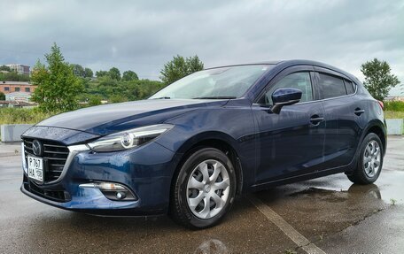 Mazda Axela, 2016 год, 1 150 000 рублей, 2 фотография