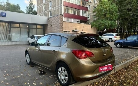 Opel Astra J, 2012 год, 890 000 рублей, 4 фотография