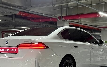 BMW 5 серия, 2024 год, 6 010 730 рублей, 4 фотография