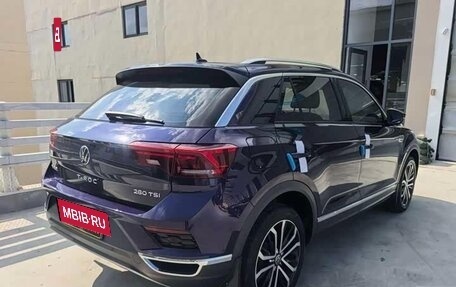 Volkswagen T-Roc I, 2023 год, 1 344 111 рублей, 4 фотография