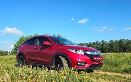 Honda Vezel, 2018 год, 1 900 000 рублей, 1 фотография