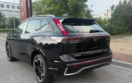 Volkswagen Tiguan, 2026 год, 4 400 000 рублей, 6 фотография