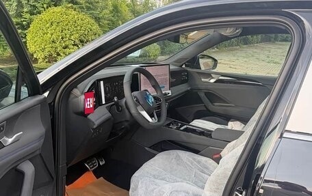 Volkswagen Tiguan, 2026 год, 4 400 000 рублей, 8 фотография