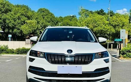 Skoda Karoq I, 2023 год, 2 130 000 рублей, 2 фотография