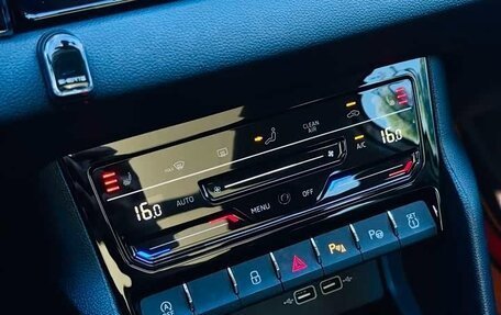Skoda Karoq I, 2023 год, 2 130 000 рублей, 10 фотография