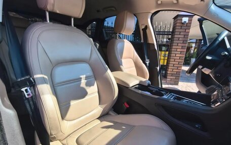 Jaguar F-Pace, 2017 год, 2 700 000 рублей, 19 фотография