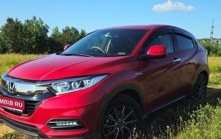 Honda Vezel, 2018 год, 1 900 000 рублей, 4 фотография