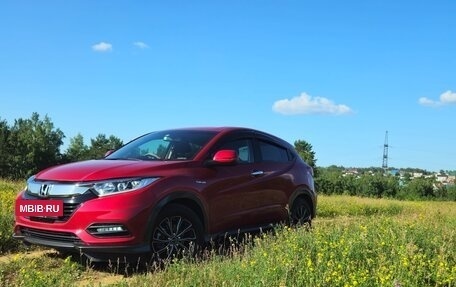Honda Vezel, 2018 год, 1 900 000 рублей, 3 фотография
