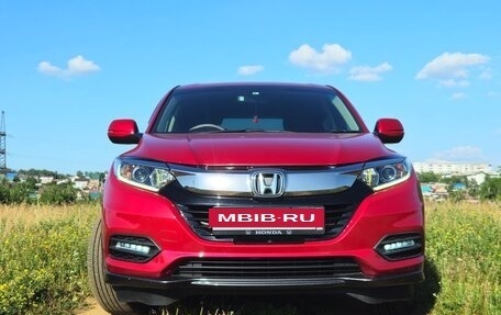 Honda Vezel, 2018 год, 1 900 000 рублей, 2 фотография