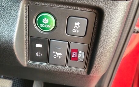 Honda Vezel, 2018 год, 1 900 000 рублей, 8 фотография