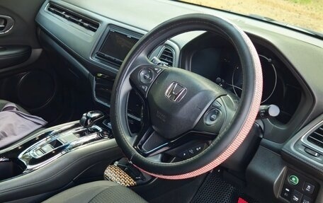 Honda Vezel, 2018 год, 1 900 000 рублей, 7 фотография