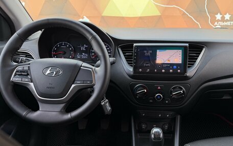 Hyundai Solaris II рестайлинг, 2021 год, 1 400 000 рублей, 22 фотография