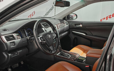 Toyota Camry, 2016 год, 2 350 000 рублей, 10 фотография