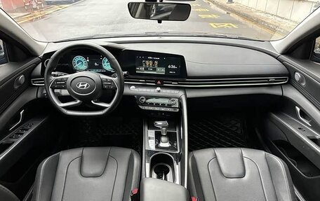 Hyundai Elantra, 2023 год, 1 550 000 рублей, 7 фотография