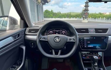 Skoda Superb III рестайлинг, 2023 год, 2 250 000 рублей, 9 фотография