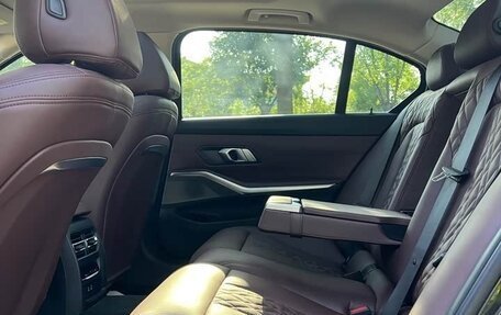 BMW 3 серия, 2023 год, 3 350 000 рублей, 19 фотография