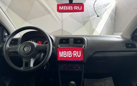 Volkswagen Polo VI (EU Market), 2013 год, 820 000 рублей, 11 фотография
