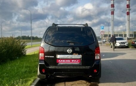 Nissan Pathfinder, 2012 год, 800 000 рублей, 2 фотография