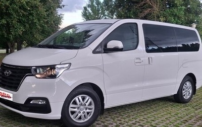 Hyundai H-1 II рестайлинг, 2019 год, 2 950 000 рублей, 1 фотография