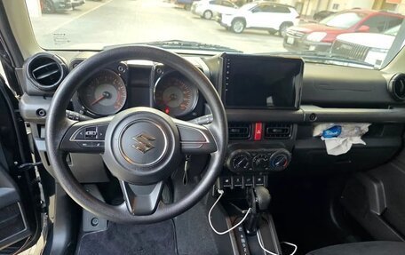 Suzuki Jimny, 2022 год, 1 990 000 рублей, 9 фотография