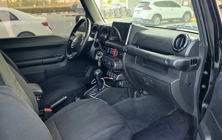 Suzuki Jimny, 2022 год, 1 990 000 рублей, 10 фотография