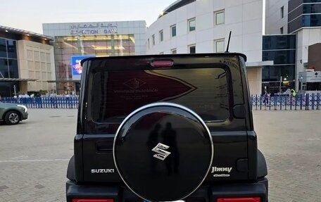 Suzuki Jimny, 2022 год, 1 990 000 рублей, 12 фотография