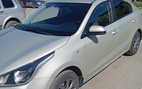 KIA Rio IV, 2017 год, 1 030 000 рублей, 4 фотография