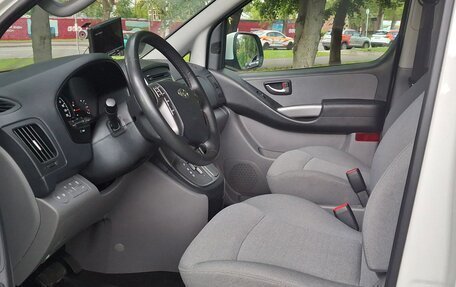 Hyundai H-1 II рестайлинг, 2019 год, 2 950 000 рублей, 9 фотография