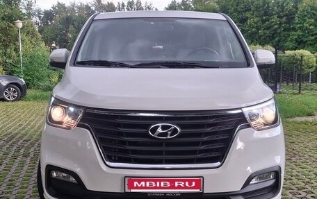 Hyundai H-1 II рестайлинг, 2019 год, 2 950 000 рублей, 4 фотография