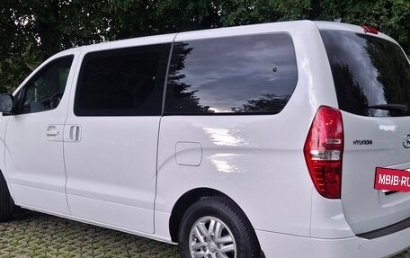 Hyundai H-1 II рестайлинг, 2019 год, 2 950 000 рублей, 8 фотография