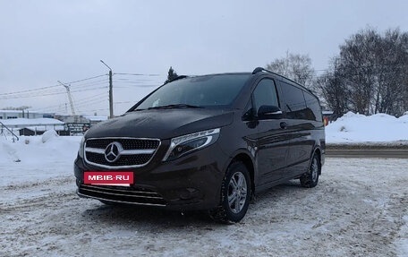 Mercedes-Benz Vito, 2016 год, 3 650 000 рублей, 3 фотография