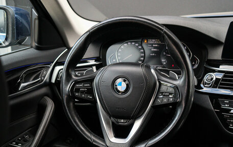 BMW 5 серия, 2021 год, 3 990 000 рублей, 13 фотография