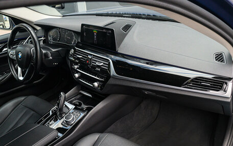 BMW 5 серия, 2021 год, 3 990 000 рублей, 8 фотография