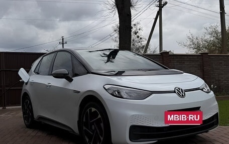 Volkswagen ID.3 I, 2023 год, 1 900 000 рублей, 2 фотография