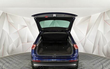 Volkswagen Tiguan II, 2018 год, 1 995 000 рублей, 11 фотография