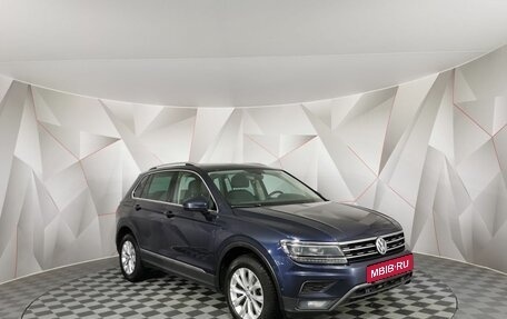 Volkswagen Tiguan II, 2018 год, 1 995 000 рублей, 3 фотография