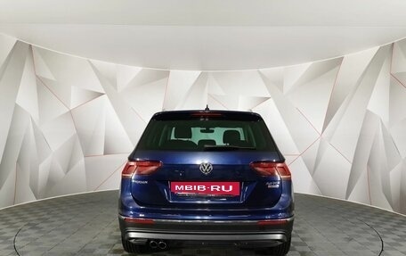 Volkswagen Tiguan II, 2018 год, 1 995 000 рублей, 8 фотография
