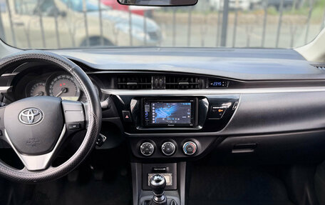 Toyota Corolla, 2014 год, 1 140 000 рублей, 10 фотография