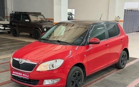 Skoda Fabia II, 2013 год, 860 000 рублей, 1 фотография