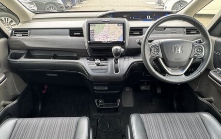 Honda Freed II, 2018 год, 1 150 000 рублей, 14 фотография