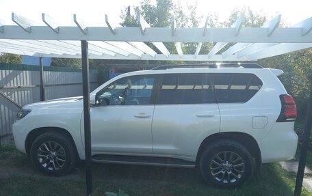 Toyota Land Cruiser Prado 150 рестайлинг 2, 2020 год, 6 850 000 рублей, 7 фотография
