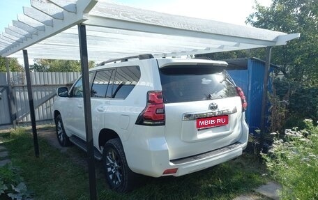 Toyota Land Cruiser Prado 150 рестайлинг 2, 2020 год, 6 850 000 рублей, 9 фотография