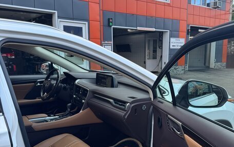 Lexus RX IV рестайлинг, 2017 год, 5 500 000 рублей, 12 фотография