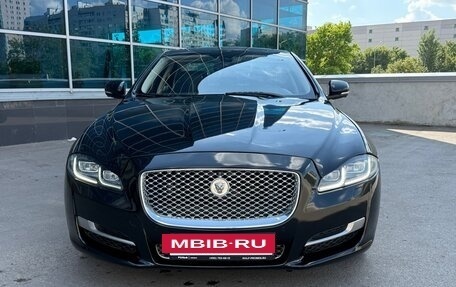 Jaguar XJ IV (X351), 2016 год, 2 450 000 рублей, 2 фотография