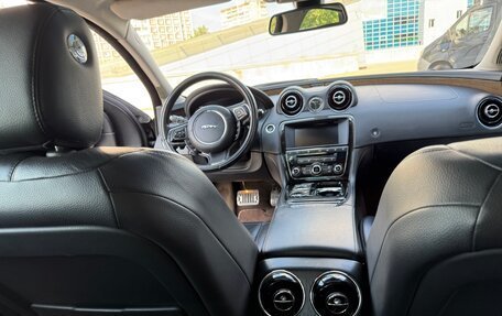 Jaguar XJ IV (X351), 2016 год, 2 450 000 рублей, 18 фотография