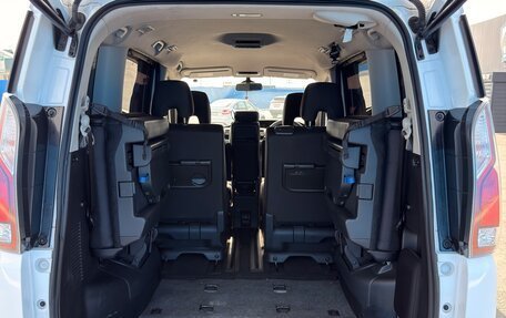 Nissan Serena IV, 2017 год, 1 850 000 рублей, 21 фотография